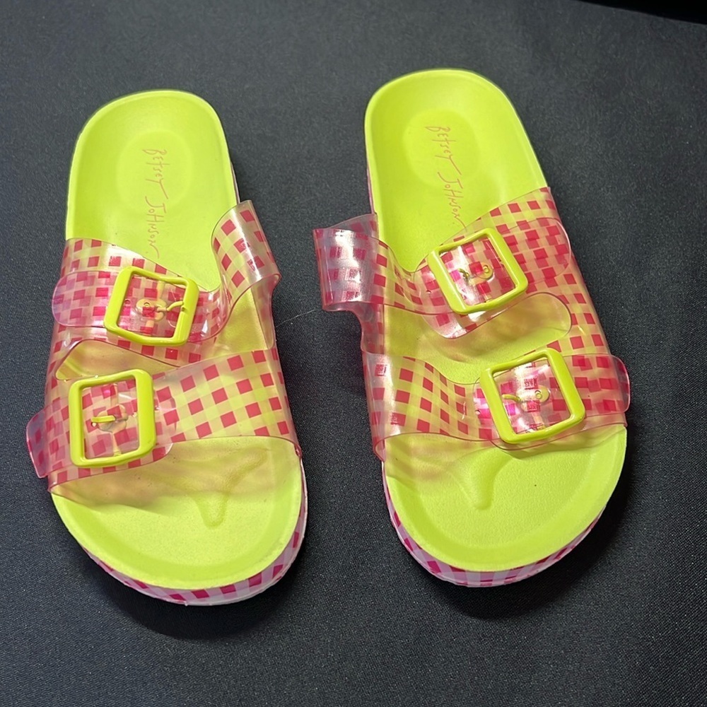 Betsy Johnson pink and lime green checkered slide sandals size 8 EUC